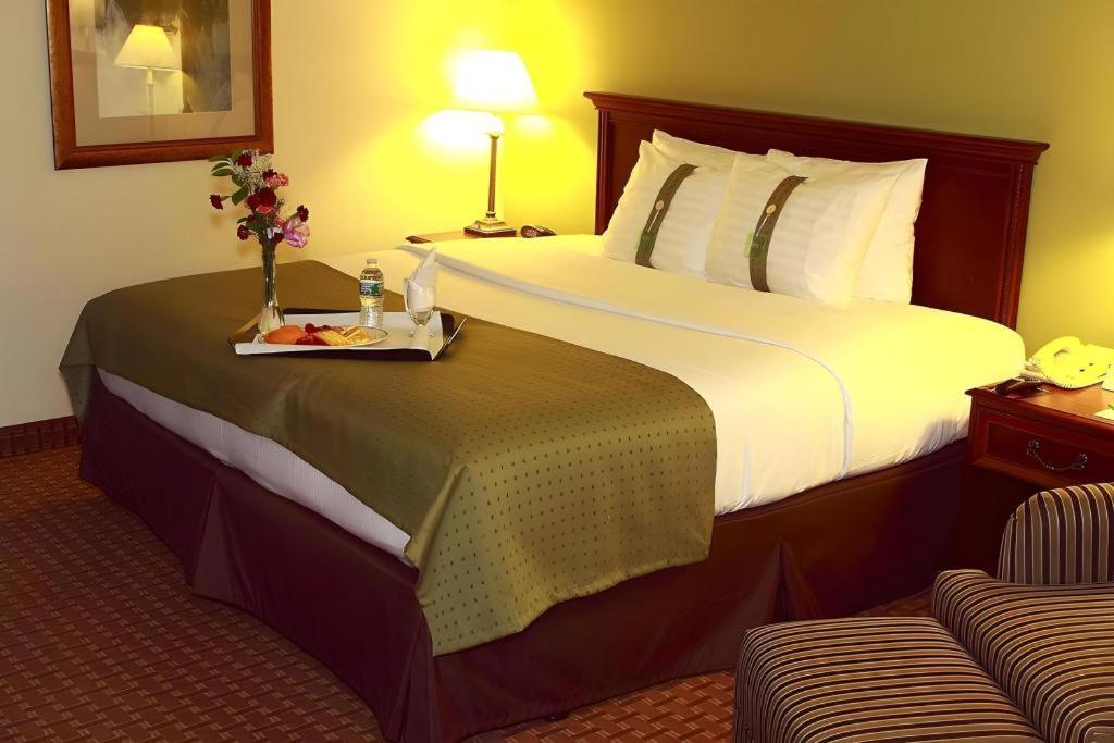 Garden Plaza Hotel Saddle Brook Exterior foto